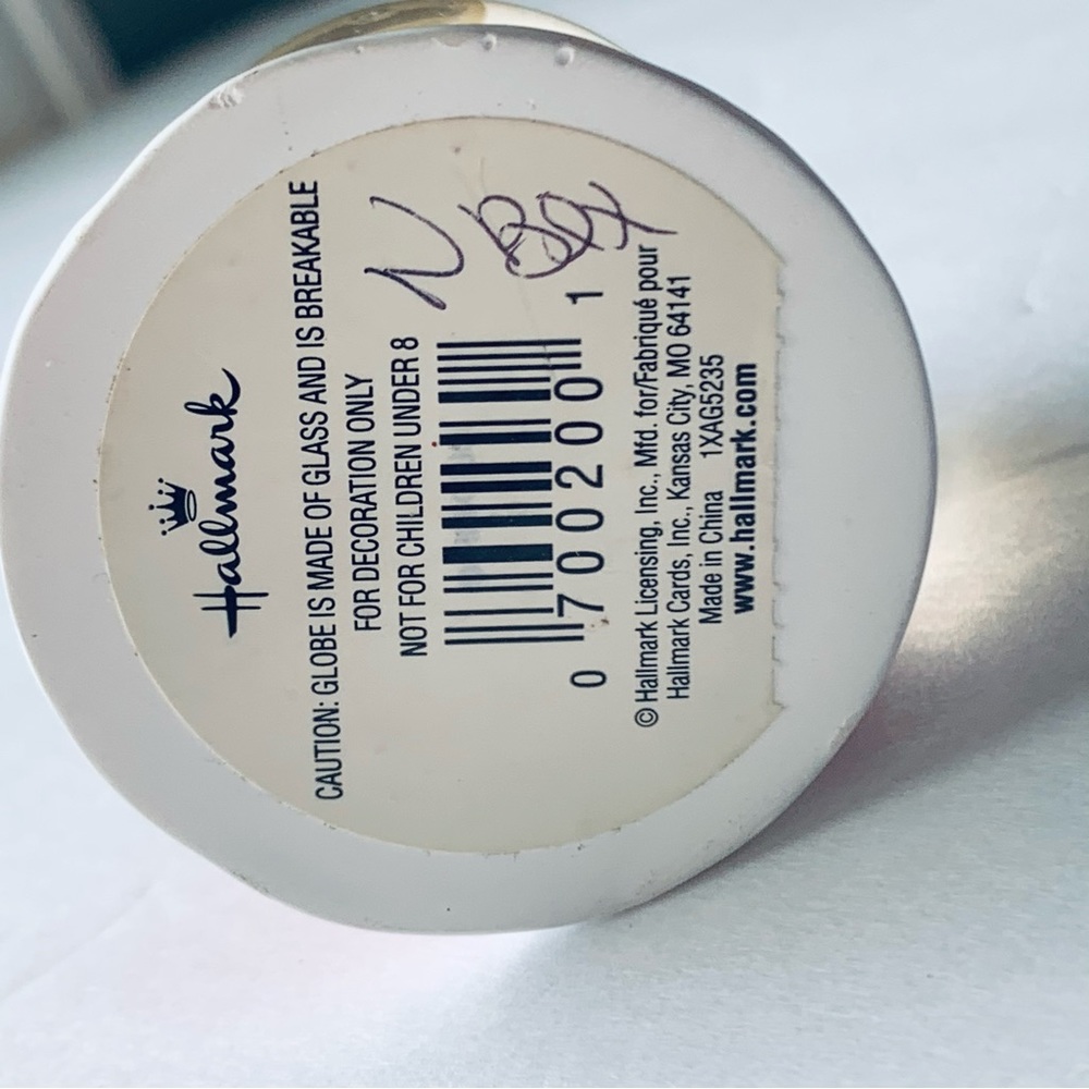 Hallmark Mini "Deer Friends" Snow Globe - Picture 4 of 6